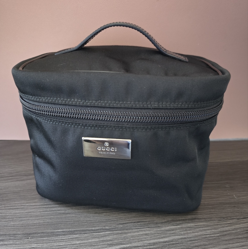 SOLD-BLACK NYLON GUCCI TOP HANDLE COSMETICS CASE